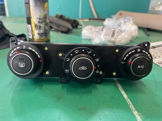 bontott KIA CEED Fűtéskapcsoló (digit klímás)