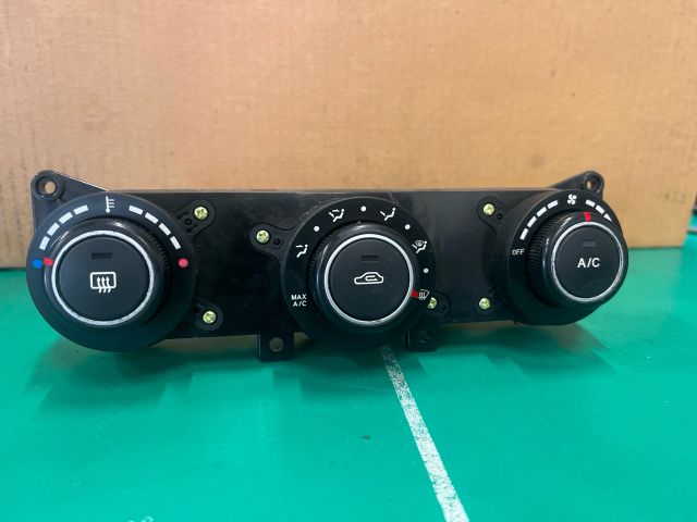 bontott KIA CEED Fűtéskapcsoló (manuális klímás)