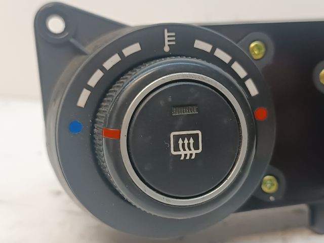 bontott KIA CEED Fűtéskapcsoló (manuális klímás)