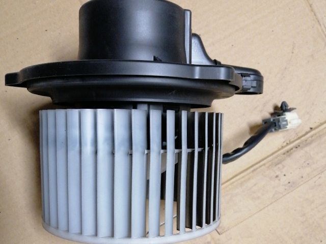 bontott KIA CEED Fűtőmotor (Klímás)