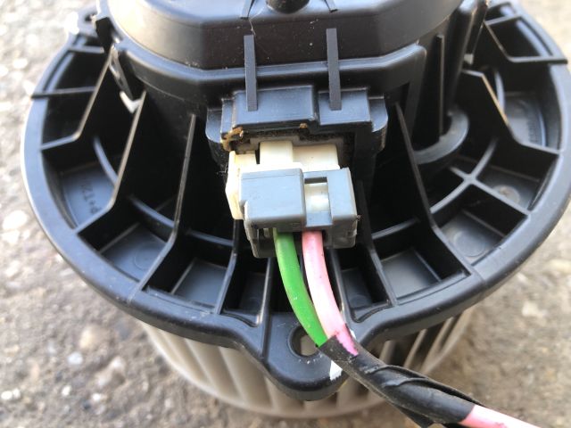 bontott KIA CEED Fűtőmotor (Klímás)