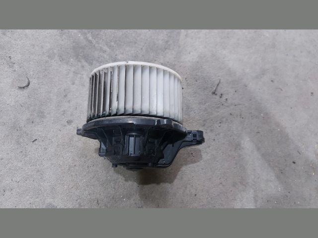 bontott KIA CEED Fűtőmotor (Klímás)