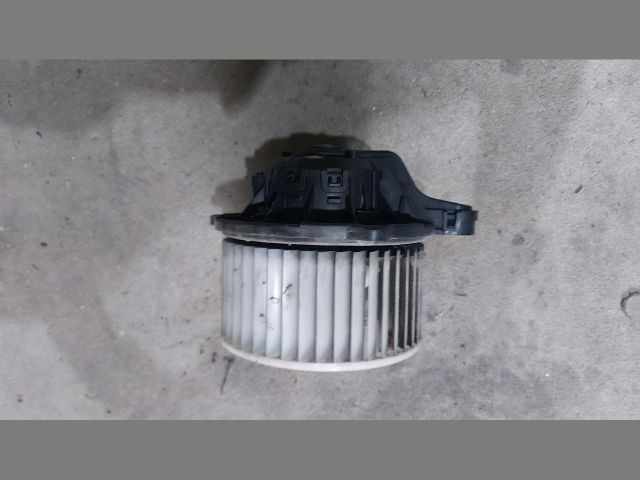 bontott KIA CEED Fűtőmotor (Klímás)