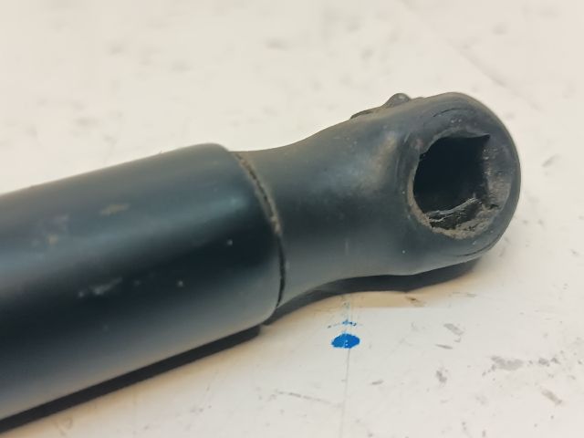 bontott KIA CEED Gázrugós Kitámasztó Teleszkóp Pár Csomagtérajtó