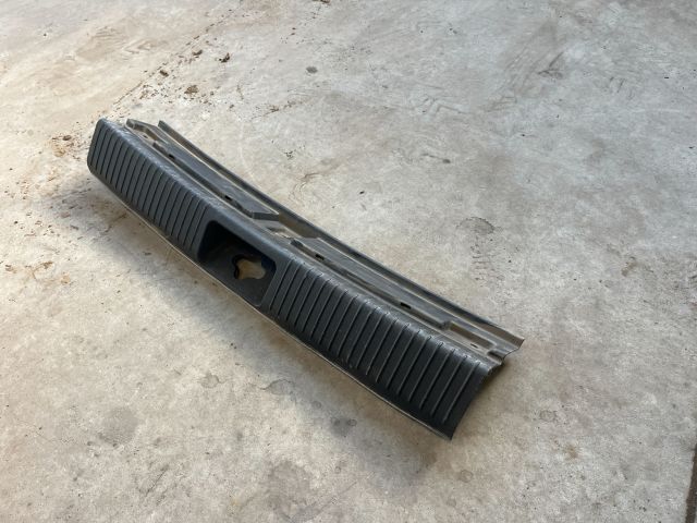 bontott KIA CEED Hátfal Burkolat