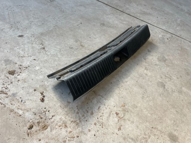 bontott KIA CEED Hátfal Burkolat