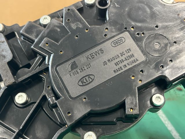 bontott KIA CEED Hátsó Ablaktörlő Motor