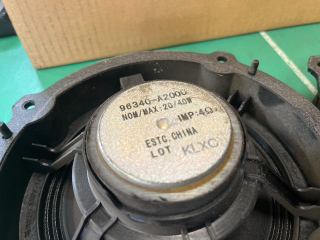 bontott KIA CEED Hátsó Hangszóró Pár