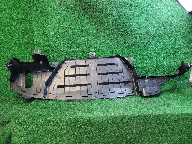 bontott KIA CEED Hátsó Lökhárító Alsó (Műanyag)