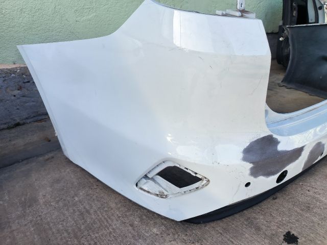 bontott KIA CEED Hátsó Lökhárító (Részeivel)