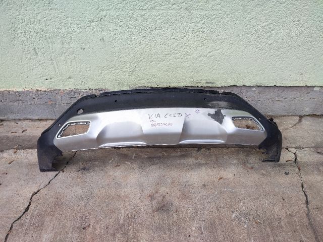 bontott KIA CEED Hátsó Lökhárító (Részeivel)