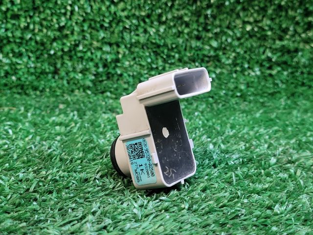 bontott KIA CEED Hátsó Tolatóradar Fej