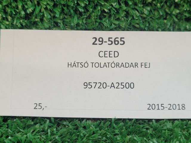 bontott KIA CEED Hátsó Tolatóradar Fej