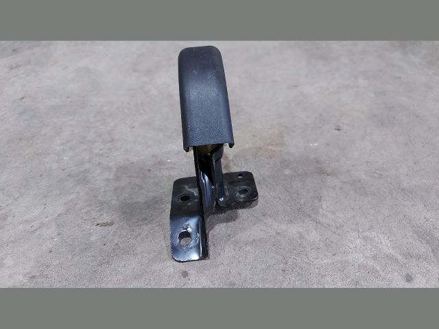 bontott KIA CEED Hátsó Ülés Rögzítő