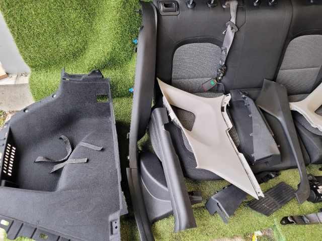 bontott KIA CEED Hátsó Ülés Szett