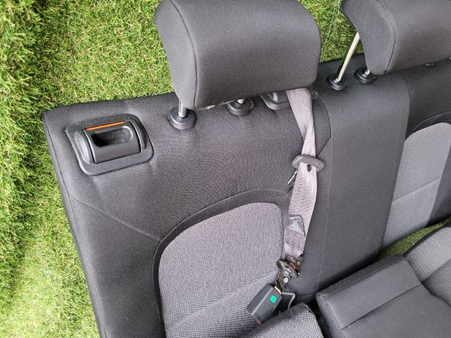 bontott KIA CEED Hátsó Ülés Szett