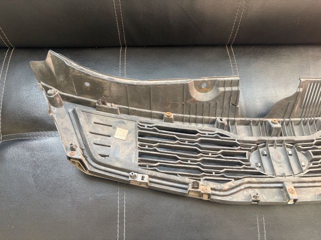 bontott KIA CEED Hűtőrács
