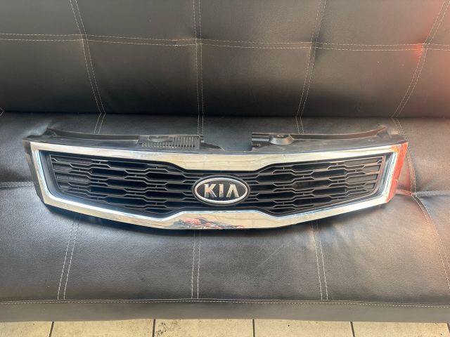 bontott KIA CEED Hűtőrács