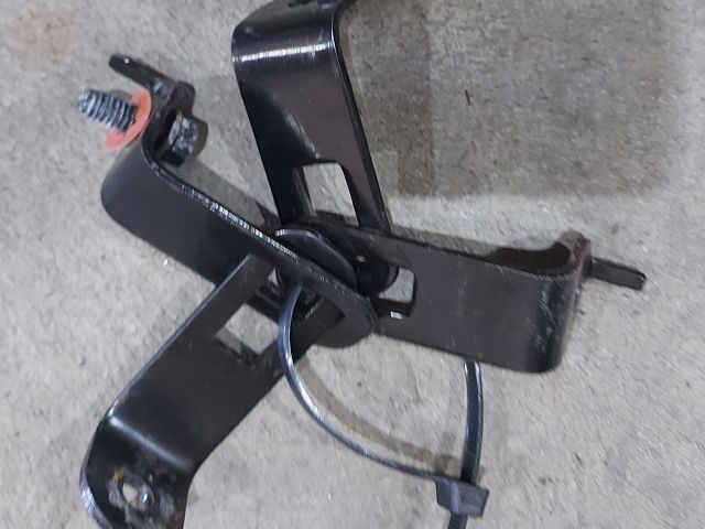 bontott KIA CEED Isofix Rögzítő