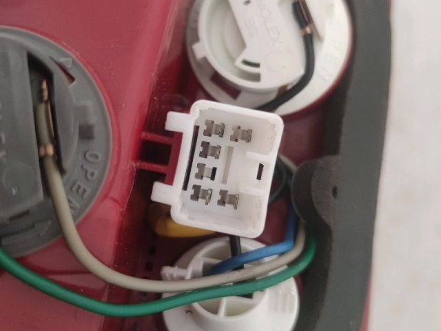 bontott KIA CEED Jobb Belső Hátsó Lámpa