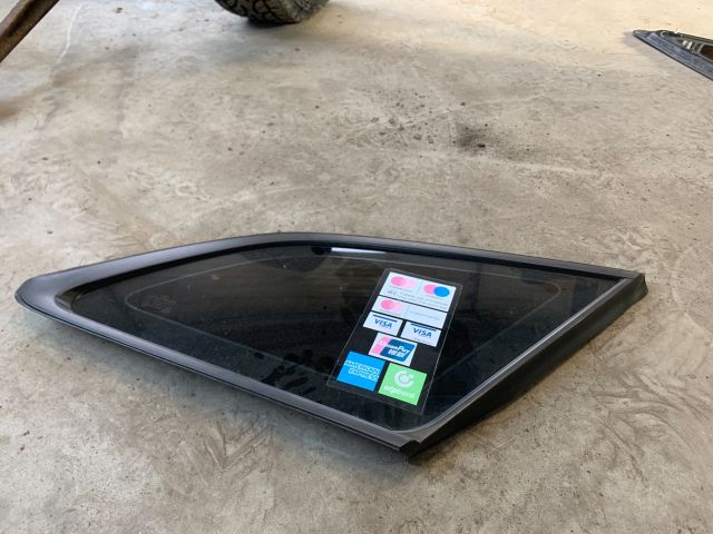 bontott KIA CEED Jobb C Oszlop Oldalablak Üveg