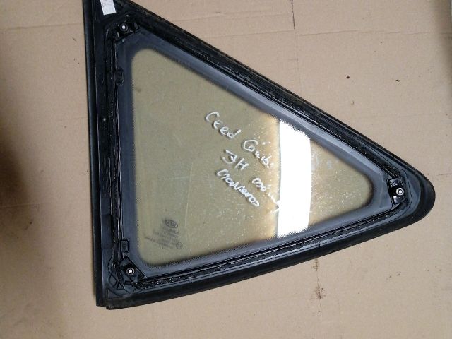 bontott KIA CEED Jobb C Oszlop Oldalablak Üveg