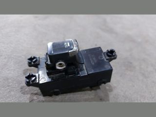 bontott KIA CEED Jobb első Ablakemelő Kapcsoló