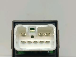 bontott KIA CEED Jobb első Ablakemelő Kapcsoló