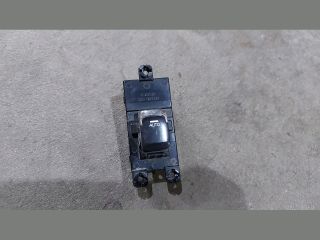 bontott KIA CEED Jobb első Ablakemelő Kapcsoló