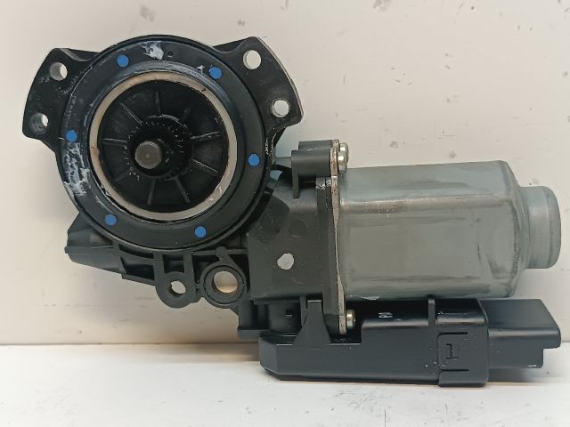 bontott KIA CEED Jobb első Ablakemelő Motor
