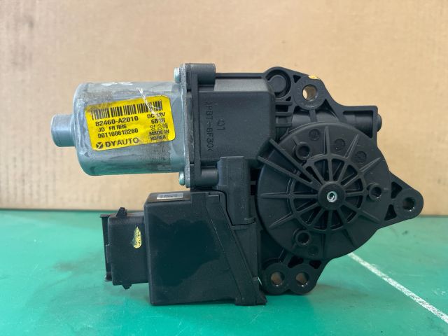 bontott KIA CEED Jobb első Ablakemelő Motor