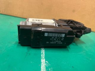 bontott KIA CEED Jobb első Ablakemelő Motor