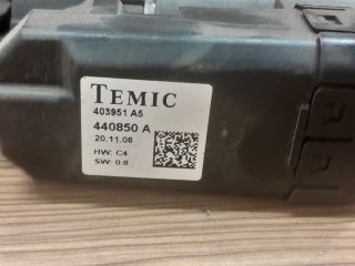 bontott KIA CEED Jobb első Ablakemelő Motor