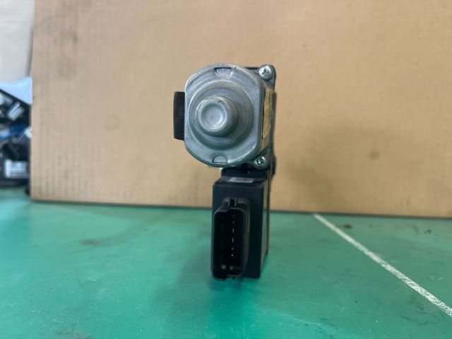 bontott KIA CEED Jobb első Ablakemelő Motor