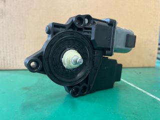 bontott KIA CEED Jobb első Ablakemelő Motor
