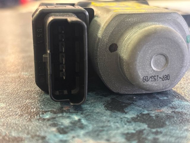 bontott KIA CEED Jobb első Ablakemelő Motor