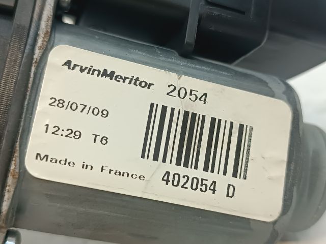 bontott KIA CEED Jobb első Ablakemelő Motor