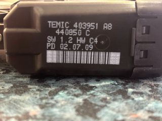 bontott KIA CEED Jobb első Ablakemelő Motor