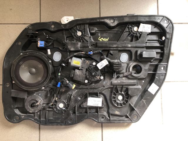 bontott KIA CEED Jobb első Ablakemelő Szerkezet (Elektromos)