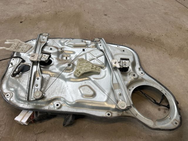 bontott KIA CEED Jobb első Ablakemelő Szerkezet (Elektromos)