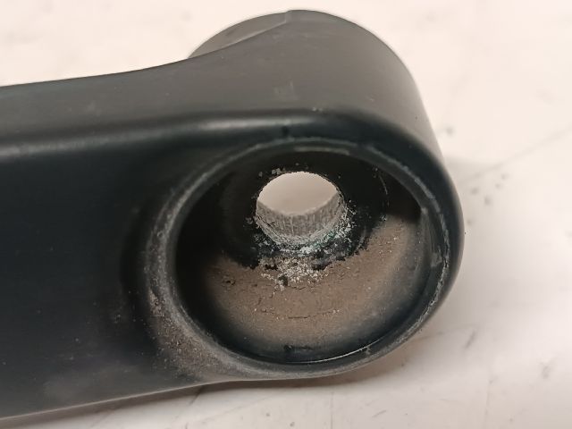 bontott KIA CEED Jobb első Ablaktörlő Kar