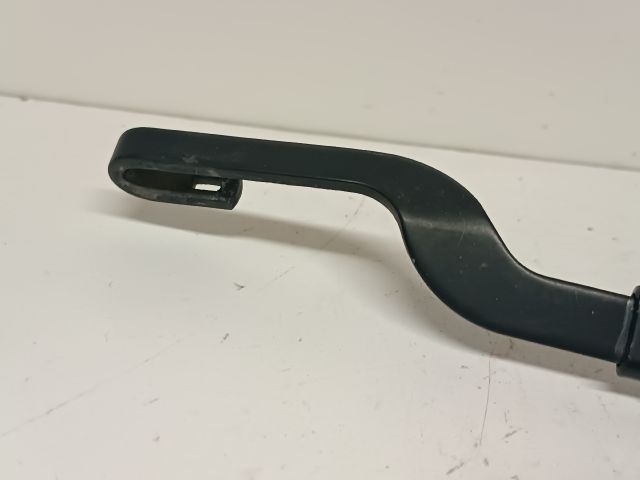 bontott KIA CEED Jobb első Ablaktörlő Kar