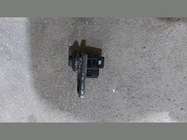 bontott KIA CEED Jobb első Ajtó Nyitás Érzékelő