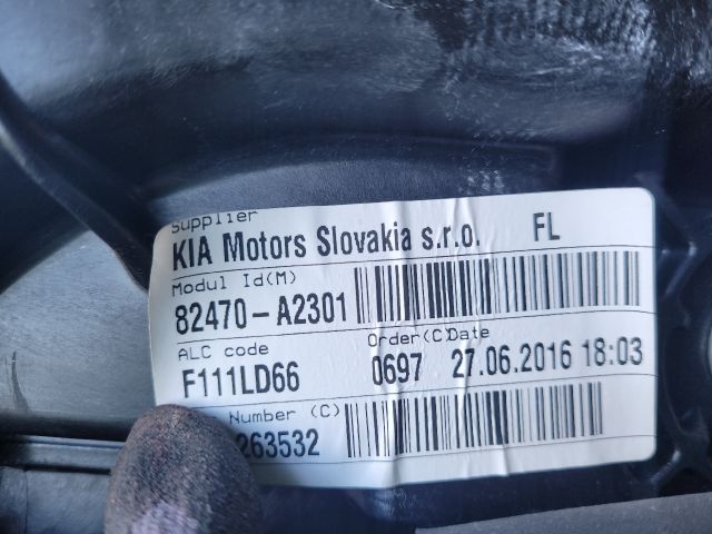 bontott KIA CEED Jobb első Ajtó (Részeivel)