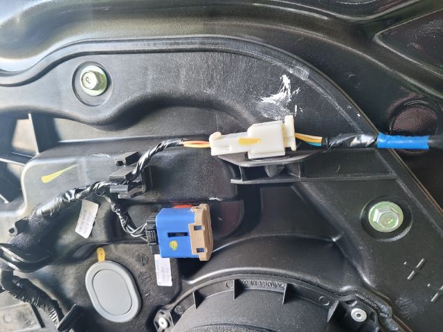 bontott KIA CEED Jobb első Ajtó (Részeivel)