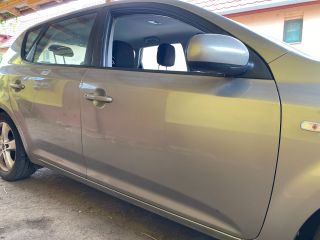 bontott KIA CEED Jobb első Ajtó (Üres lemez)