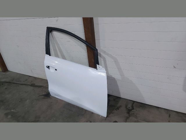 bontott KIA CEED Jobb első Ajtó (Üres lemez)