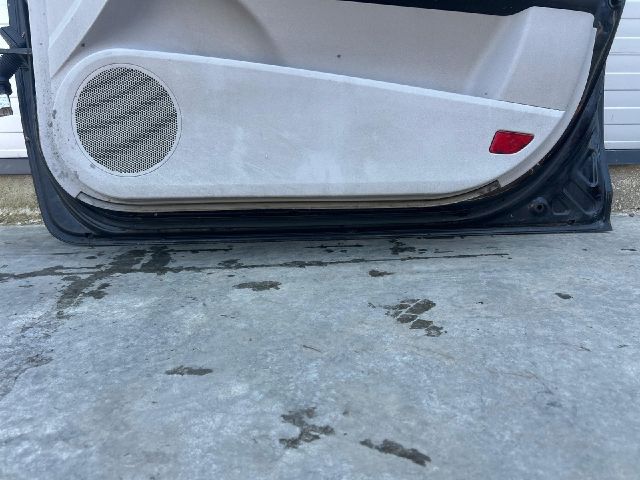 bontott KIA CEED Jobb első Ajtó (Üres lemez)