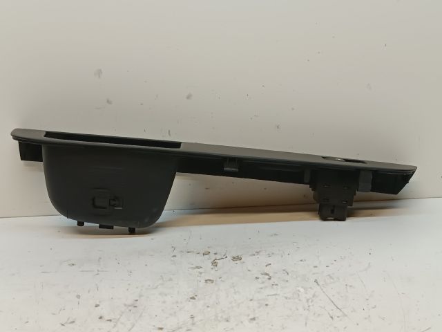 bontott KIA CEED Jobb első Ajtóbehúzó