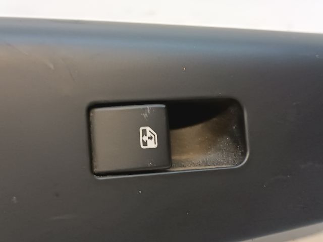 bontott KIA CEED Jobb első Ajtóbehúzó